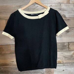 Adorable Dear Creatures short sleeve sweater